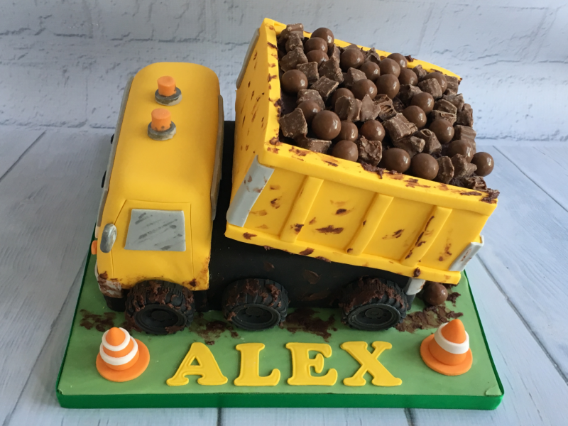 Dumper-truck-cake