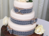 Hessian-and-Lace-Wedding-Cake