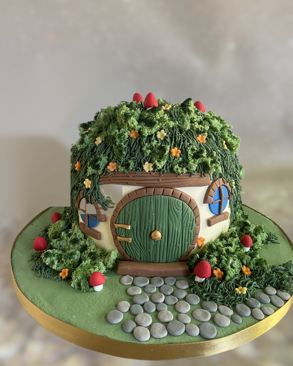 Bespoke fairytale cottage celebration cake made in Kent